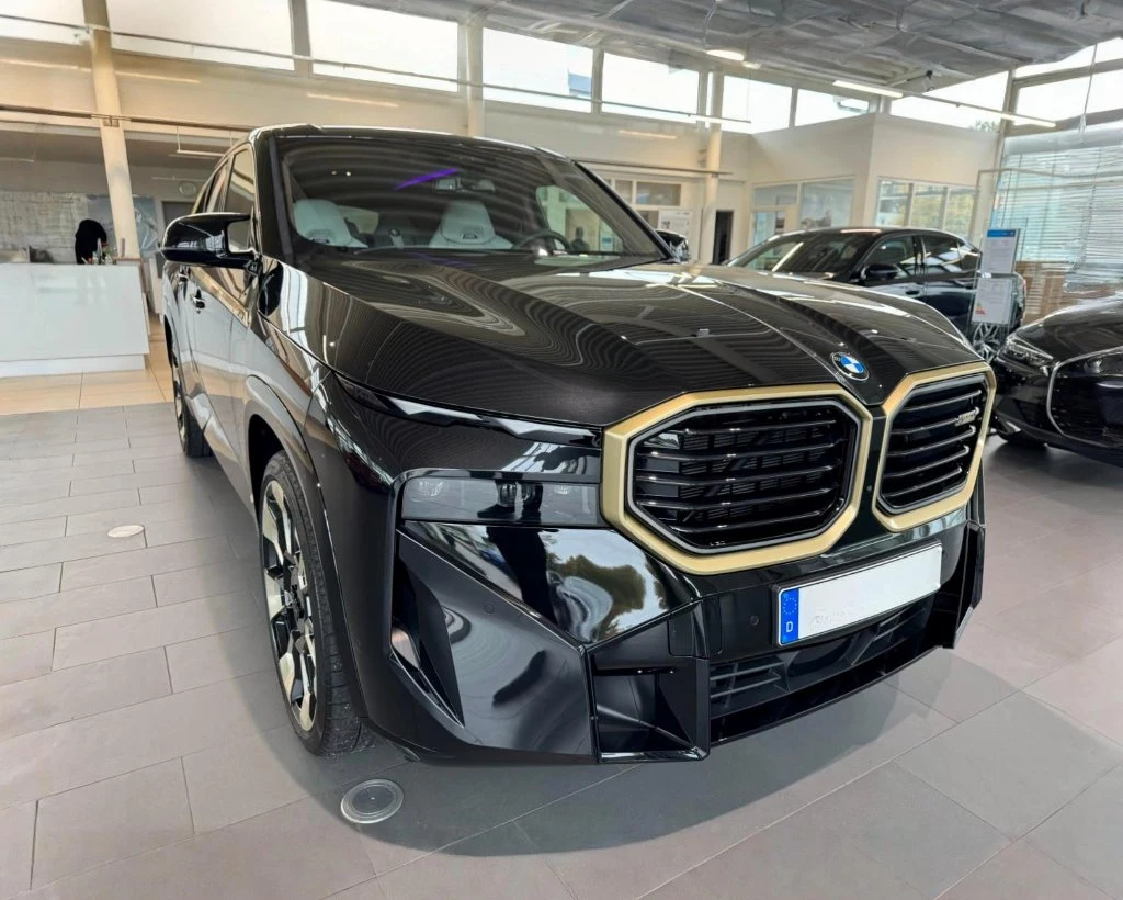 BMW XM M rental