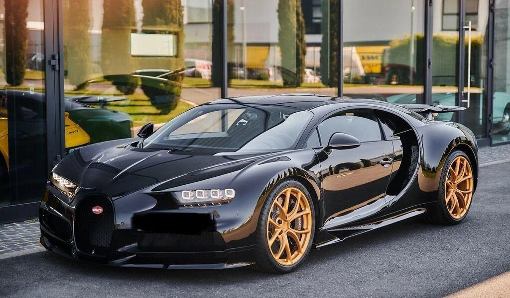 Bugatti Chiron rental