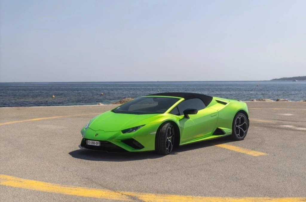 Lamborghini Huracán EVO Spyder rental