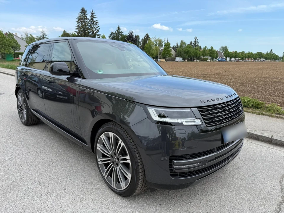 Land Rover Range Rover Autobiography D350 rental